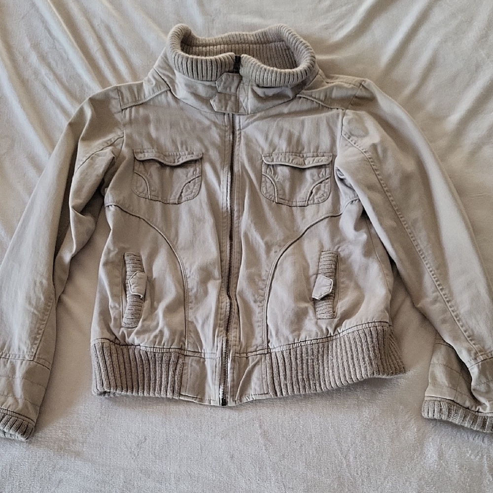 Yag couture cream jacket size Large